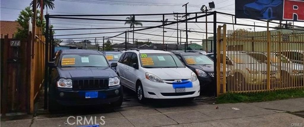 710 E Florence Avenue, Los Angeles, CA 90001