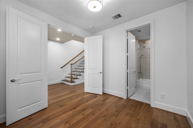 4045 Leeland Street, Houston, TX 77023