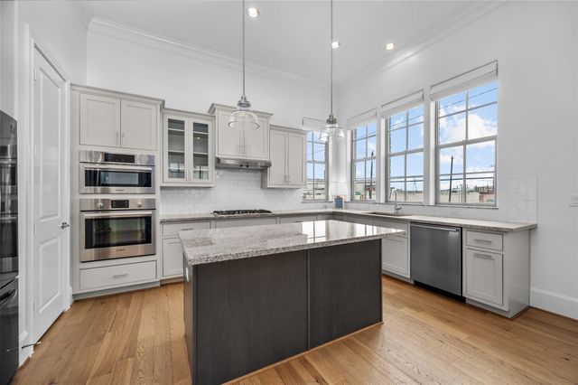 4045 Leeland Street, Houston, TX 77023