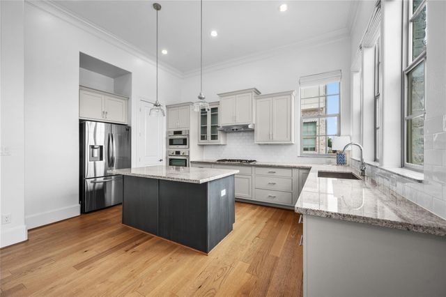 4045 Leeland Street, Houston, TX 77023