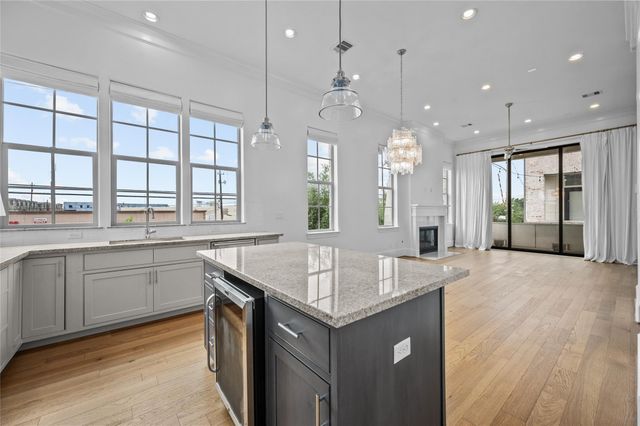 4045 Leeland Street, Houston, TX 77023