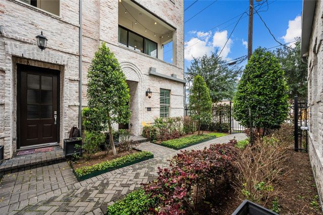 4045 Leeland Street, Houston, TX 77023