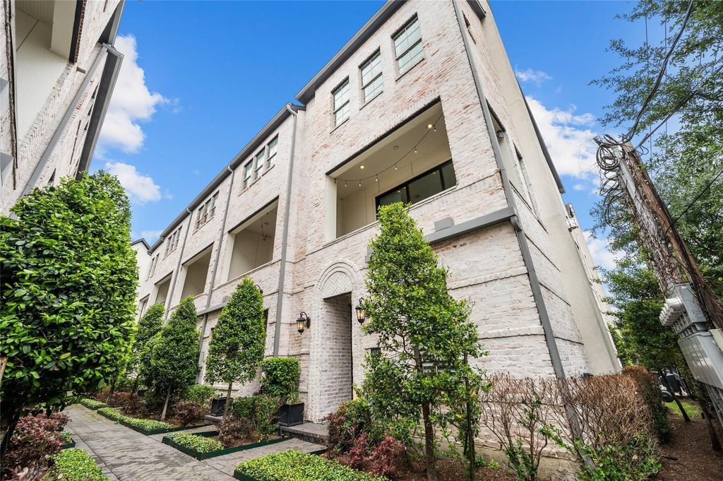 4045 Leeland Street, Houston, TX 77023