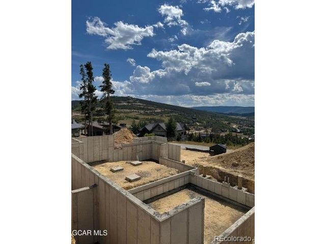 740 Pawnee Ln, Granby, CO 80446