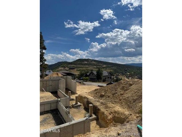 740 Pawnee Ln, Granby, CO 80446