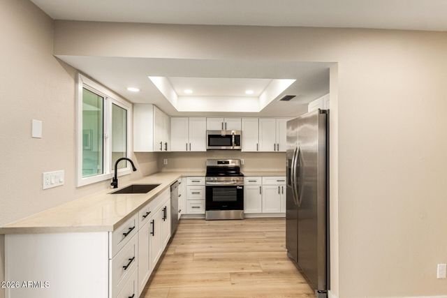 1742 W STELLA Lane, Phoenix, AZ 85015