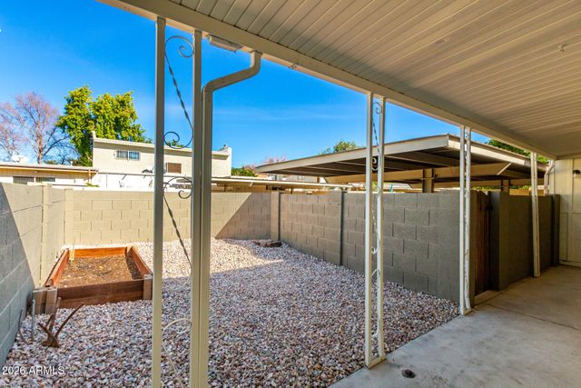 1742 W STELLA Lane, Phoenix, AZ 85015