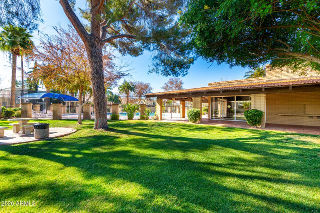 1742 W STELLA Lane, Phoenix, AZ 85015