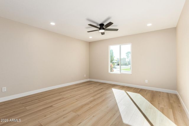 1742 W STELLA Lane, Phoenix, AZ 85015