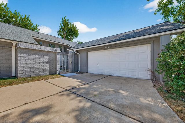 5054 Pine Cliff Drive, Houston, TX 77084