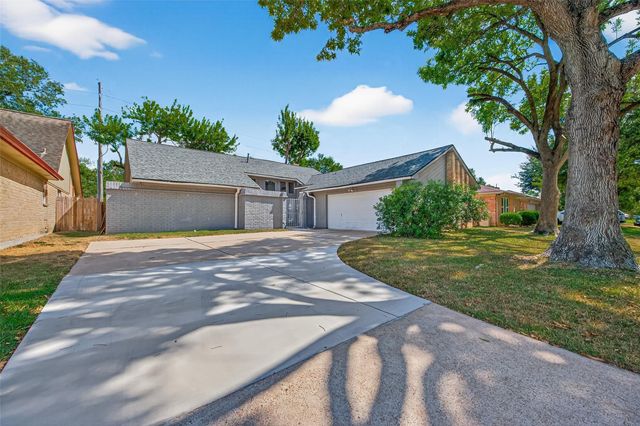 5054 Pine Cliff Drive, Houston, TX 77084