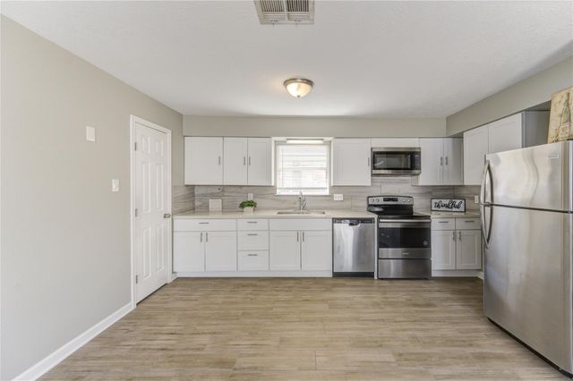 5054 Pine Cliff Drive, Houston, TX 77084