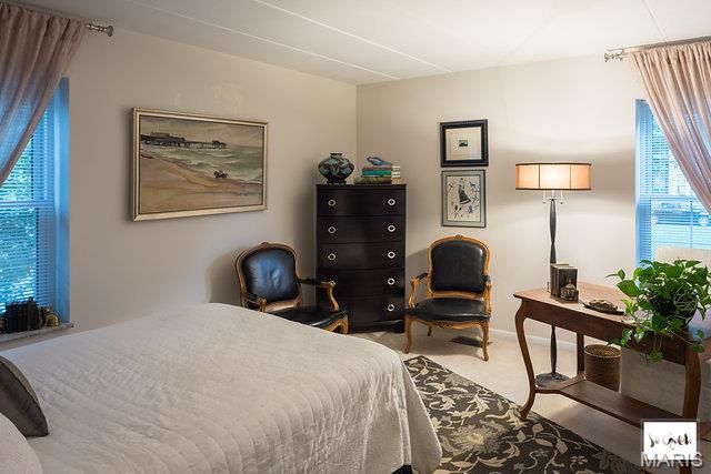 55 S Gore 1 H, Webster Groves, MO 63119