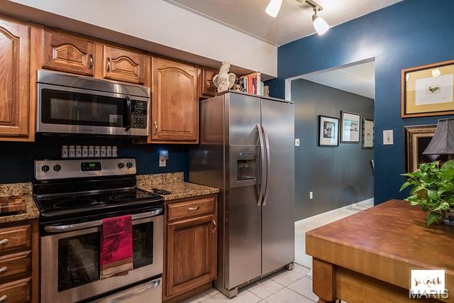 55 S Gore 1 H, Webster Groves, MO 63119