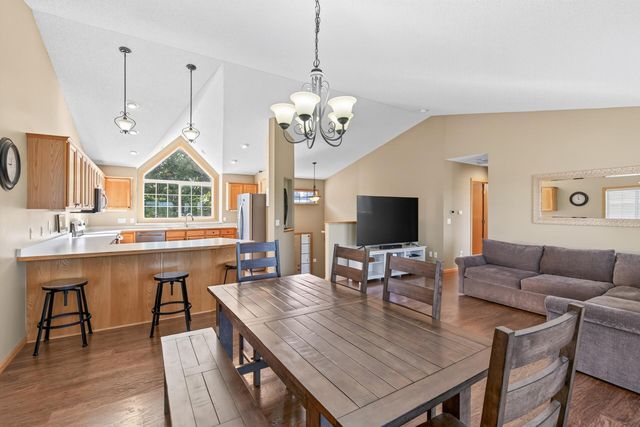 18978 Excalibur Trail, Farmington, MN 55024