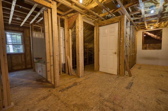 2 Shorey Lane, Ossipee, NH 03814