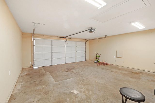 8 Bishop Lane, Conway, AR 72032