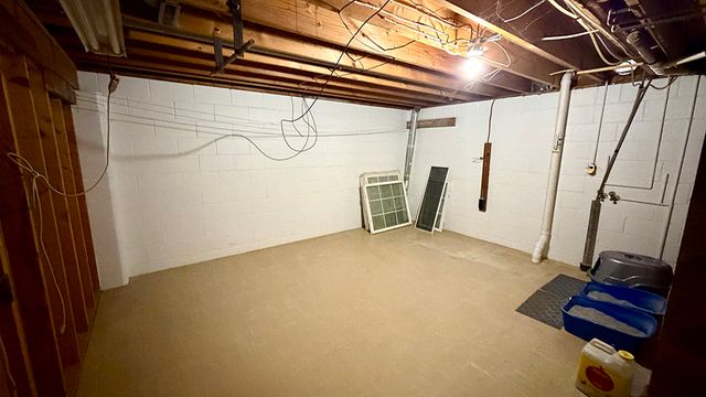 516 Christopher Street, Morrison, IL 61270