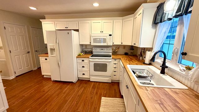 516 Christopher Street, Morrison, IL 61270