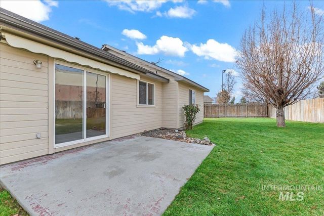 1918 N Cliffrock Rd, Nampa, ID 83651