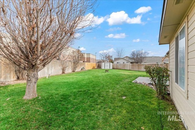 1918 N Cliffrock Rd, Nampa, ID 83651