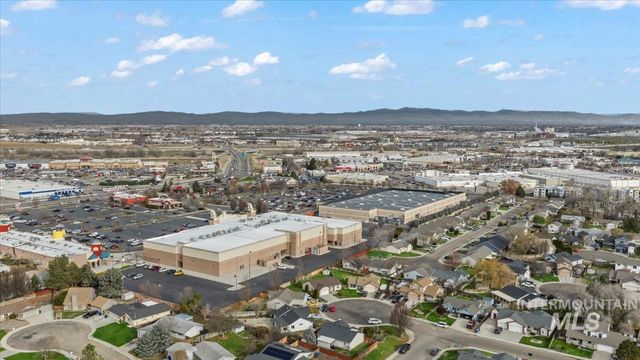 1918 N Cliffrock Rd, Nampa, ID 83651