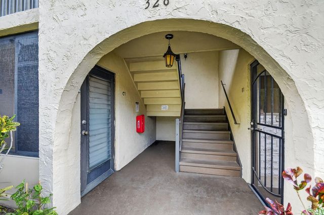 328 Pine Ridge Circle C-1, Greenacres, FL 33463