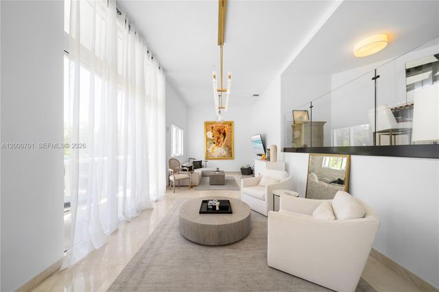 400 Alton Rd TH-1A, Miami Beach, FL 33139