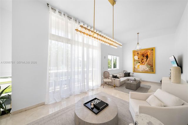 400 Alton Rd TH-1A, Miami Beach, FL 33139