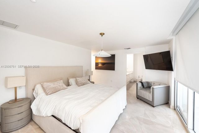 400 Alton Rd TH-1A, Miami Beach, FL 33139