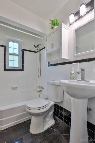 1406 Wittekind Terrace, Cincinnati, OH 45224