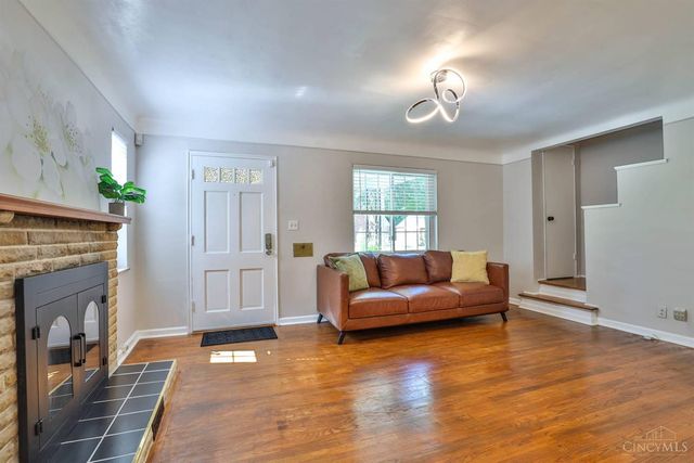 1406 Wittekind Terrace, Cincinnati, OH 45224