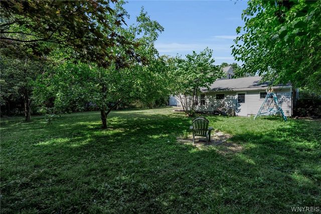 5841 Lakecrest Drive, Hamburg, NY 14085
