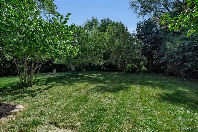 5841 Lakecrest Drive, Hamburg, NY 14085