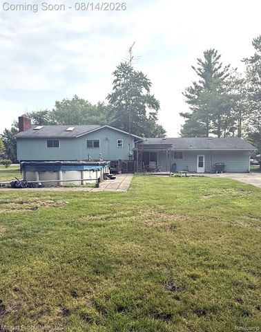 2595 Evergreen Lane, Port Huron, MI 48060
