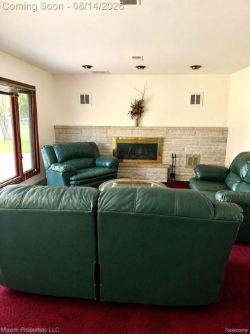 2595 Evergreen Lane, Port Huron, MI 48060