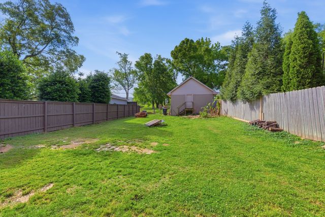 918 Boscobel St, Nashville, TN 37206