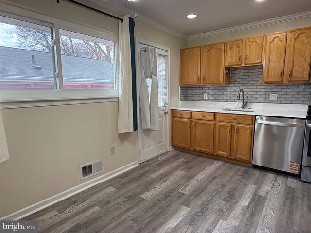 12654 VALLEYWOOD DR, Woodbridge, VA 22192