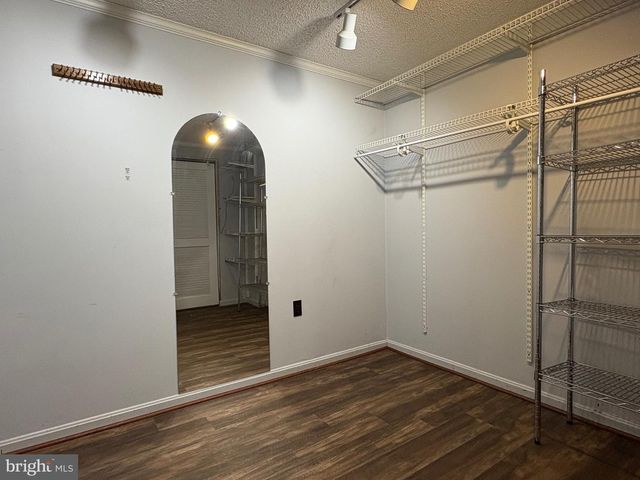 12654 VALLEYWOOD DR, Woodbridge, VA 22192