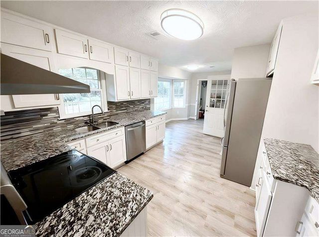 1790 Brandy Woods Trail SE, Conyers, GA 30013