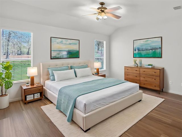 80 La Costa Drive, Montgomery, TX 77356