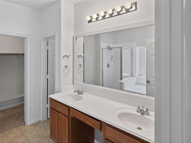 80 La Costa Drive, Montgomery, TX 77356