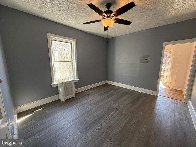 5052 WAYNE AVE, Philadelphia, PA 19144