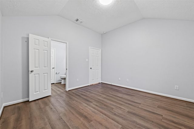 14089 Broken Arrow Drive, Willis, TX 77378