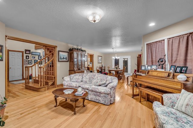 8244 County Road 8040, West Plains, MO 65775