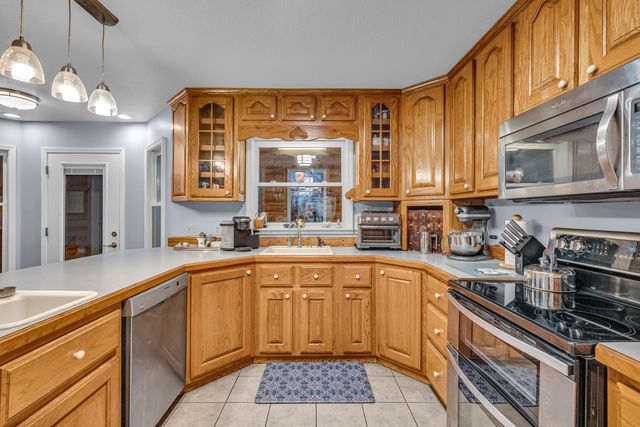 8244 County Road 8040, West Plains, MO 65775