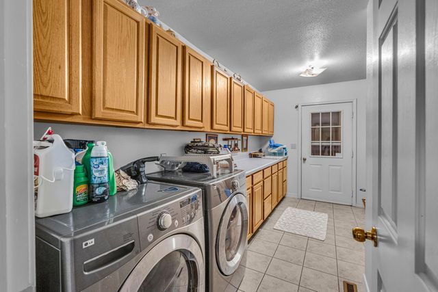 8244 County Road 8040, West Plains, MO 65775