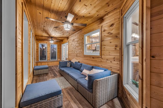 8244 County Road 8040, West Plains, MO 65775