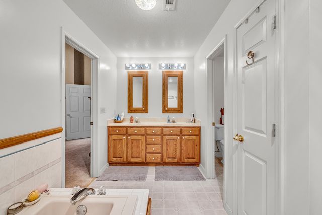 8244 County Road 8040, West Plains, MO 65775