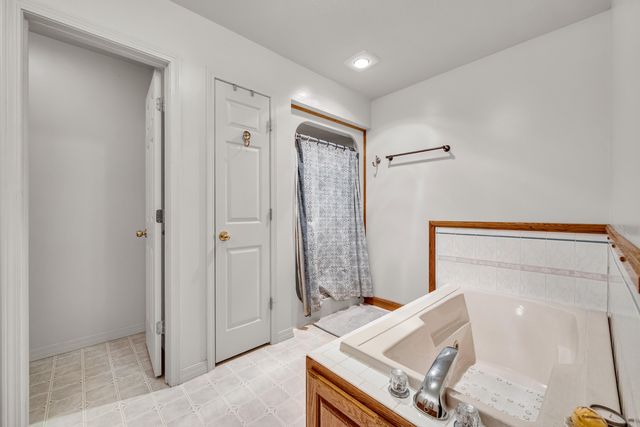 8244 County Road 8040, West Plains, MO 65775